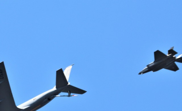 Wisconsin Air National Guard aircraft, crews conduct training practice in Fort McCoy airspace