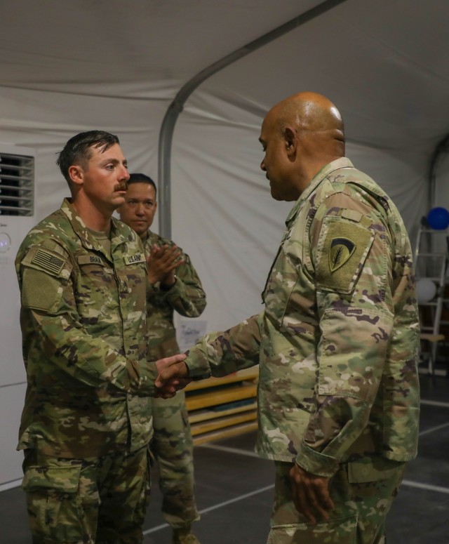 Iron Soldier performs life-saving actions, recognized by the USAREUR-AF Commander