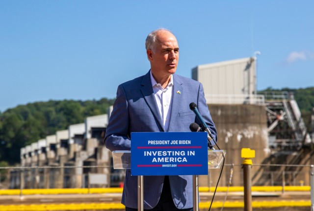 Pittsburgh District breaks ground to update aging navigation system, giving new life to oldest locks on Ohio River
