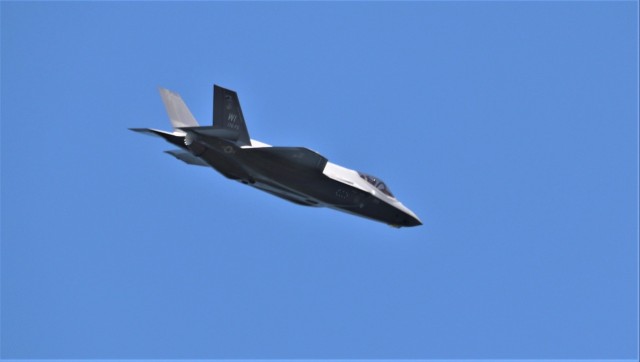 Wisconsin Air National Guard F-35 supports airshow &#39;dress rehearsal&#39; event at Fort McCoy