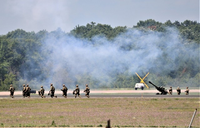Wisconsin Army National Guard Soldiers conduct airshow &#39;dress rehearsal&#39; event at Fort McCoy