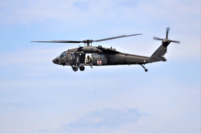 Wisconsin National Guard&#39;s 1st Battalion, 147th Aviation Regiment supports airshow &#39;dress rehearsal&#39; event at Fort McCoy