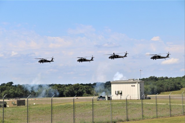Wisconsin National Guard&#39;s 1st Battalion, 147th Aviation Regiment supports airshow &#39;dress rehearsal&#39; event at Fort McCoy