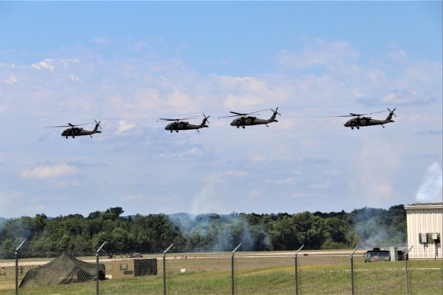 Wisconsin National Guard&#39;s 1st Battalion, 147th Aviation Regiment supports airshow &#39;dress rehearsal&#39; event at Fort McCoy