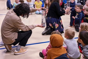 DEVCOM physicist sparks interest in STEM with children in her community