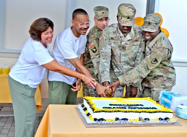 Cake cutting