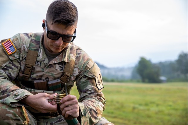 New York National Guard Soldiers compete in regional marksmanship match.