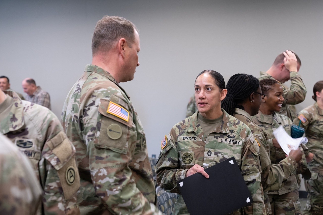 Usarcent Hosts Virtual Battle Staff Course 