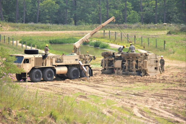 RTS-Maintenance course trains Soldiers on vehicle recovery, more at Fort McCoy