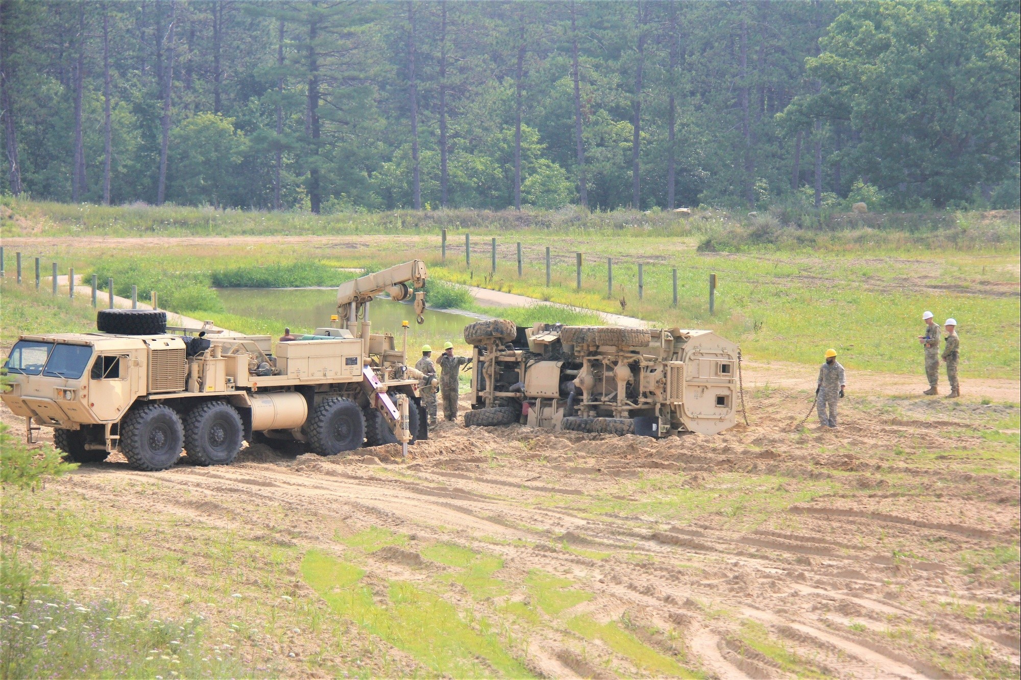 Photo Story: RTS-Maintenance course trains Soldiers on vehicle recovery ...