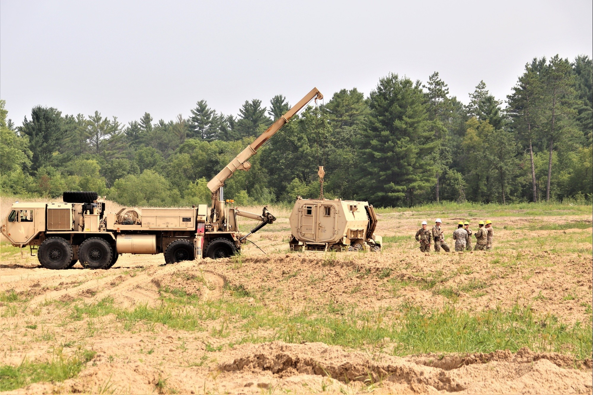 Photo Story: RTS-Maintenance course trains Soldiers on vehicle recovery ...