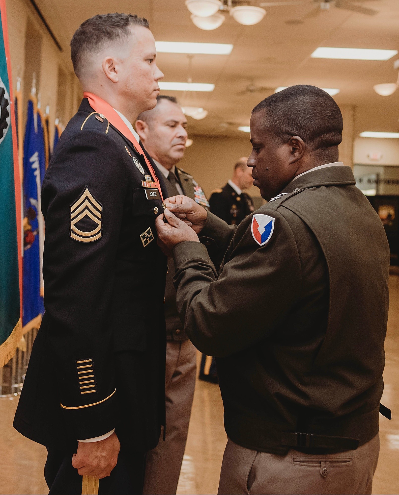 Retiring command sergeant major credits, thanks NCOs, Soldiers for