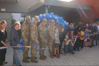 Grafenwoehr Elementary School officially opens doors to USAG Bavaria school children