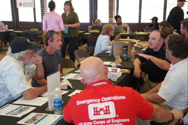 USACE shares debris removal information with residents impacted by Hawai&#39;i wildfires