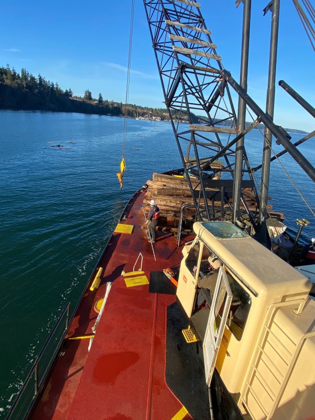 USACE Debris Recovery Vessel Crew Earns Army Risk Management Award