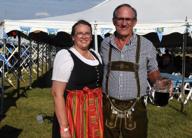 Fort Knox community raises a glass to Oktoberfest 2023