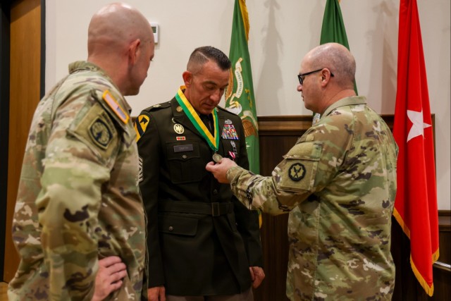 U.S. Army Reserve Soldier Wins RCSM James W. Frye NCO of Excellence Award