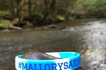 Live a bracelet kind of life – “Mallory’s Army” presentation brings awareness on bullying, suicide prevention