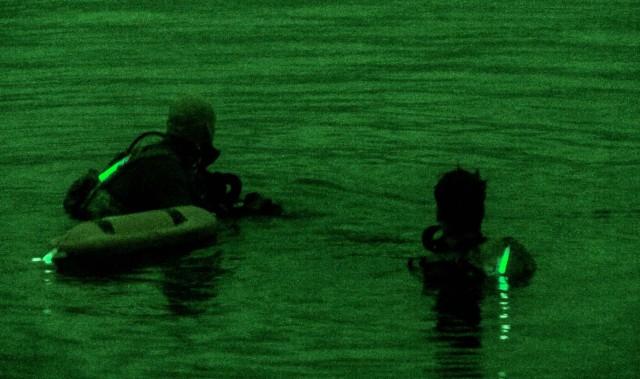 Green Berets win competition as best combat divers across special  operations, Article