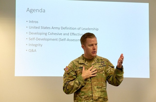 7th Army Training Command visits the Munich Business School