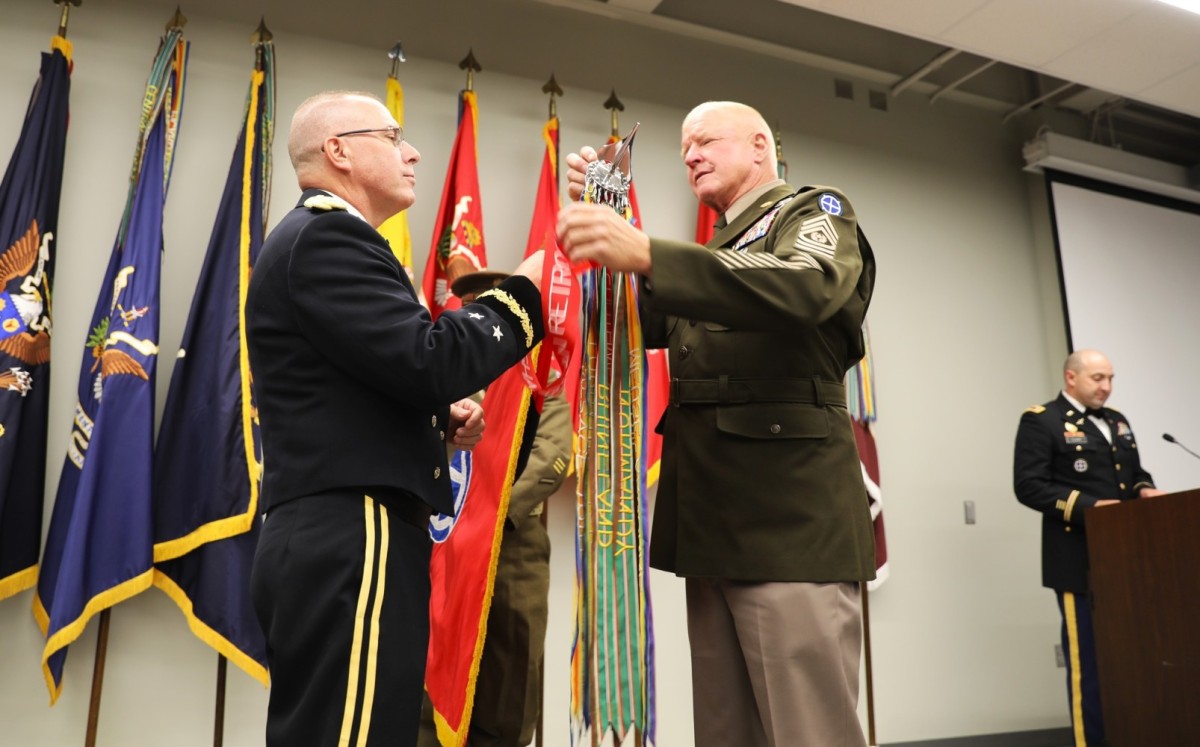 35th Infantry Division Receives Meritorious Unit Commendation Article The United States Army