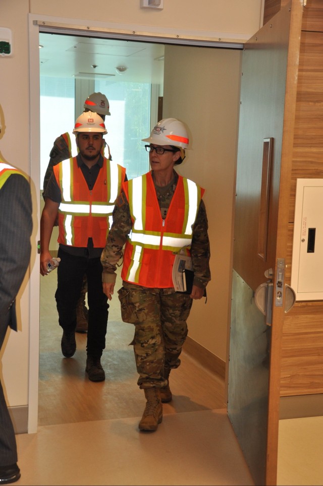 Corps general tours, receives updates on VA Long Beach mega project