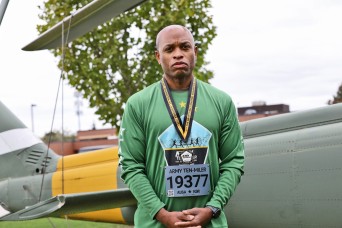 Soldier athlete goes the distance at the Army 10-Miler race