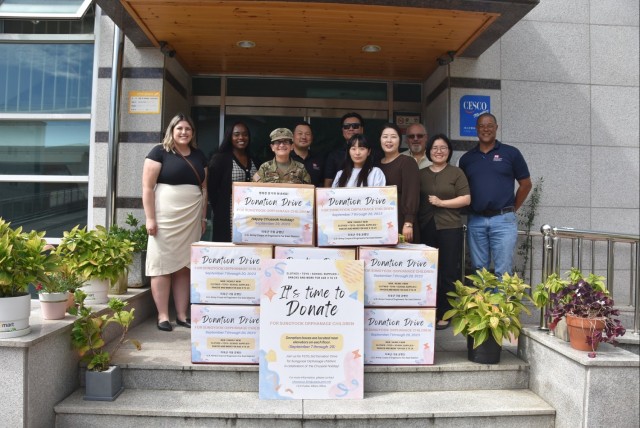 Army Engineers bring joy to Korean Orphans for the third consecutive year