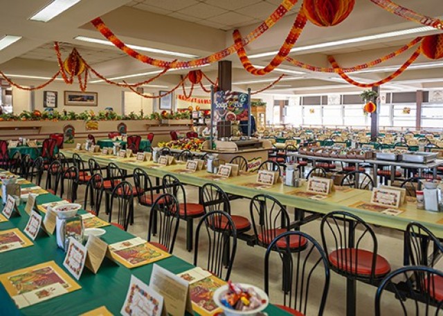 Fort Leonard Wood plans to hold its traditional Thanksgiving Day celebration on Nov. 23 in 10 Warrior restaurants across the installation, with meals for service members, as well as a specific time and location for Department of Defense ID...