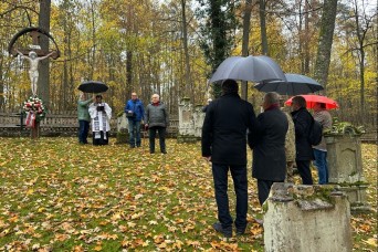 Community gathers to honor loved ones for all Saints Day 