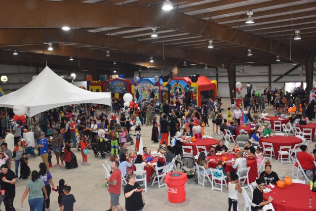 The USO at Fort Cavazos Trunk or Treat with H-E-B Operation Appreciation event Oct. 27 at the Killeen Special Events Center boasted live music, interactive activities, barbecue, ice cream, circus performers, bouncy houses and of course, plenty of...