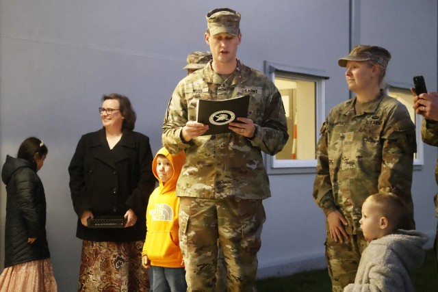 The Department of English and Philosophy (DEP) celebrated its move into 612B, or what is frequently referred to as the General Instruction Building (GIB), with a community open house Nov. 9 at the U.S. Military Academy. The exuberant and festive...