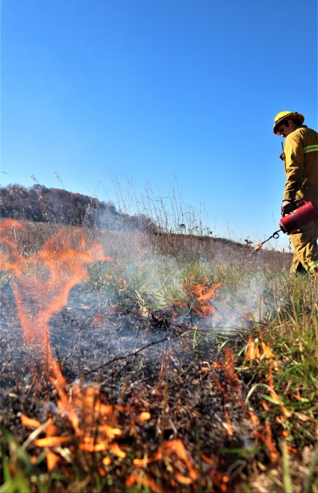 Fort McCoy prescribed burn team manages mid-November prescribed burn at installation