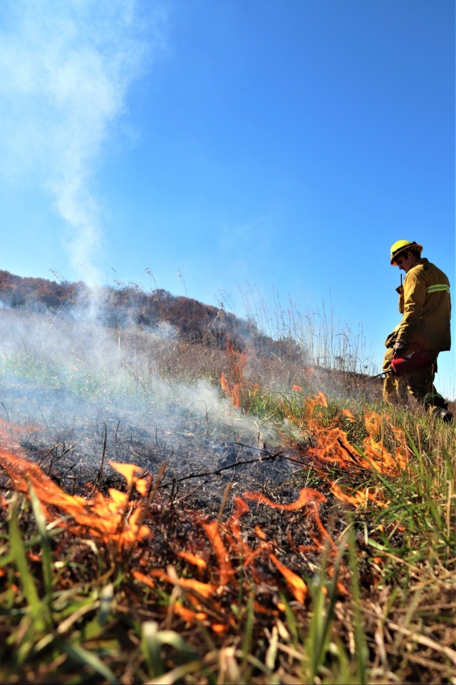 Fort McCoy prescribed burn team manages mid-November prescribed burn at installation