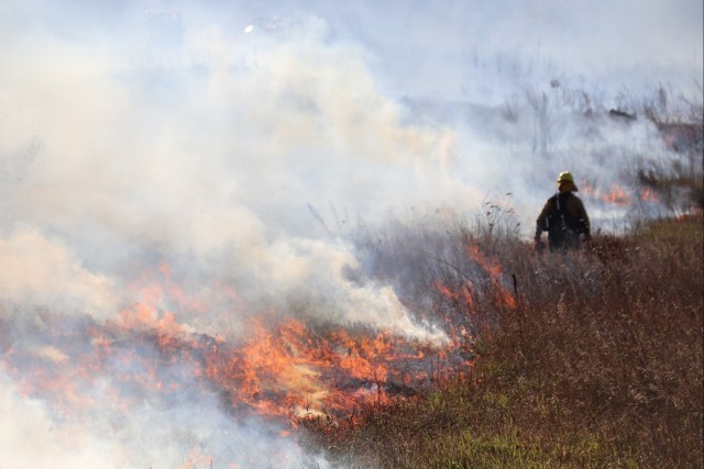 Fort McCoy prescribed burn team manages mid-November prescribed burn at installation