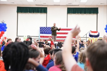 Aviation and Missile Soldiers visit local schools to celebrate Veterans Day