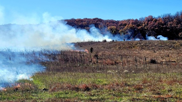 Fort McCoy prescribed burn team manages mid-November prescribed burn at installation