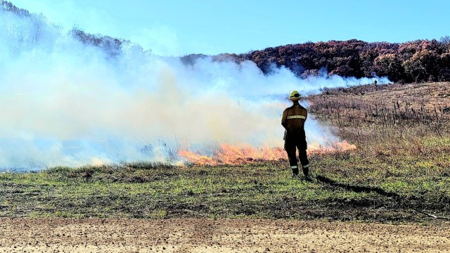 Fort McCoy prescribed burn team manages mid-November prescribed burn at installation