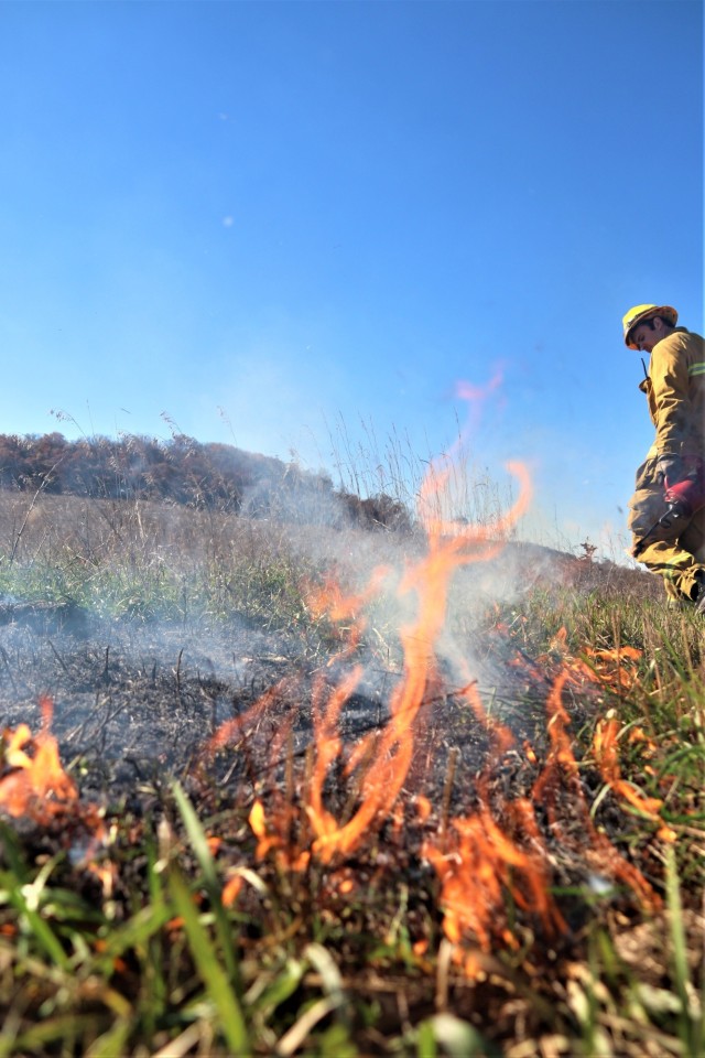 Fort McCoy prescribed burn team manages mid-November prescribed burn at installation