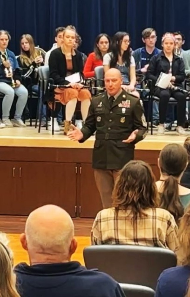 Fort McCoy Garrison leaders support Tomah VA Medical Center Veterans Day observance