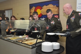 Fort Carson partners with Salvation Army for Thanksgiving 