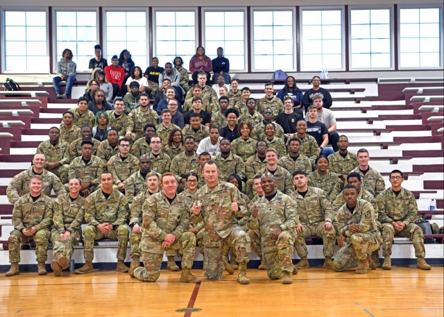 AMCOM CSM speaks with ROTC cadets about service, teamwork, feedback