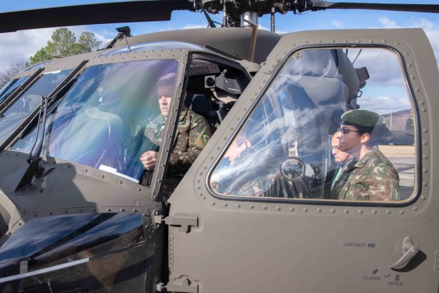 USASAC Commanding General Brig. Gen. Brad Nicholson received a Brazilian delegation at the command&#39;s Redstone Arsenal Headquarters in Huntsville, Alabama Dec. 4-6. The senior visiting official was Lt. Gen. Anysio Crespo Alves Negrao,...