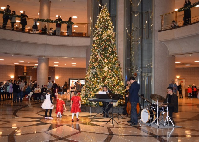 &#39;Nutcracker&#39; a fine gift to celebrate 70th anniversary of ROK-US Alliance