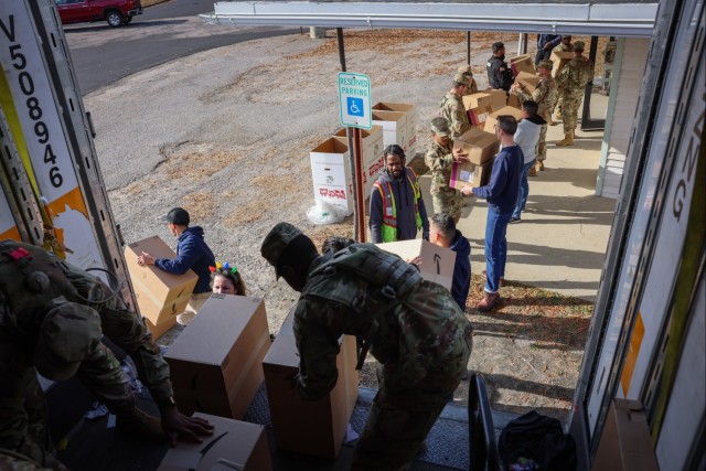 Toys for Tots to receive shipment of 18,000 toys to distribute to local families