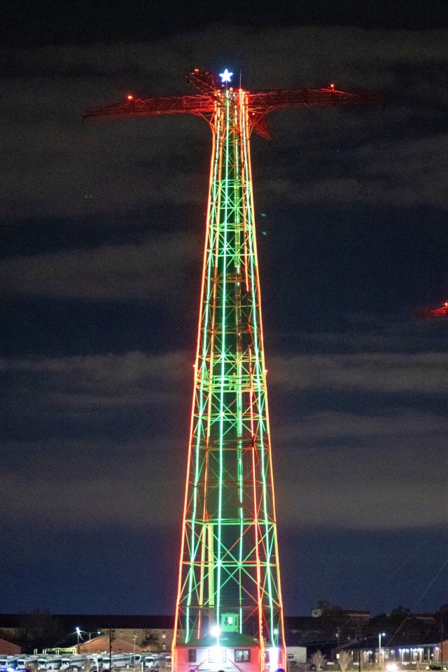 Fort Moore celebrates holidays with Tower Lighting Ceremony