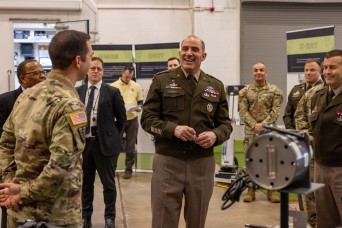 FORSCOM commanding general visits premier CBRNE command headquarters