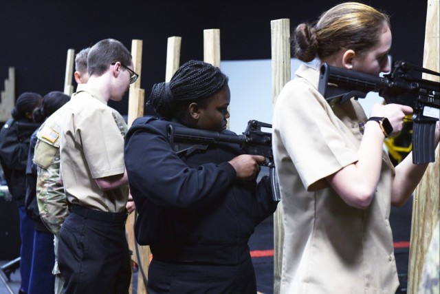 Students, community members get firsthand look at Army life