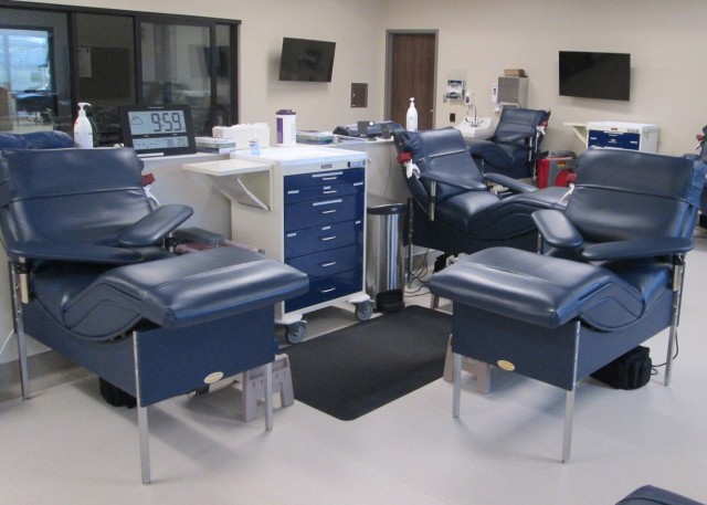 Blood donations on Fort Leonard Wood typically decrease during Holiday Block Leave, when many service members are away from the installation, visiting friends and family. The Fort Leonard Wood Blood Donor Center has dates available during HBL for...