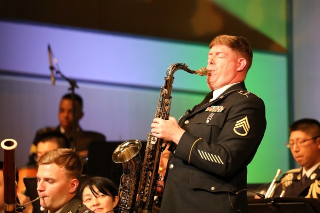 US Army Japan Band gives final performance of popular annual holiday concert